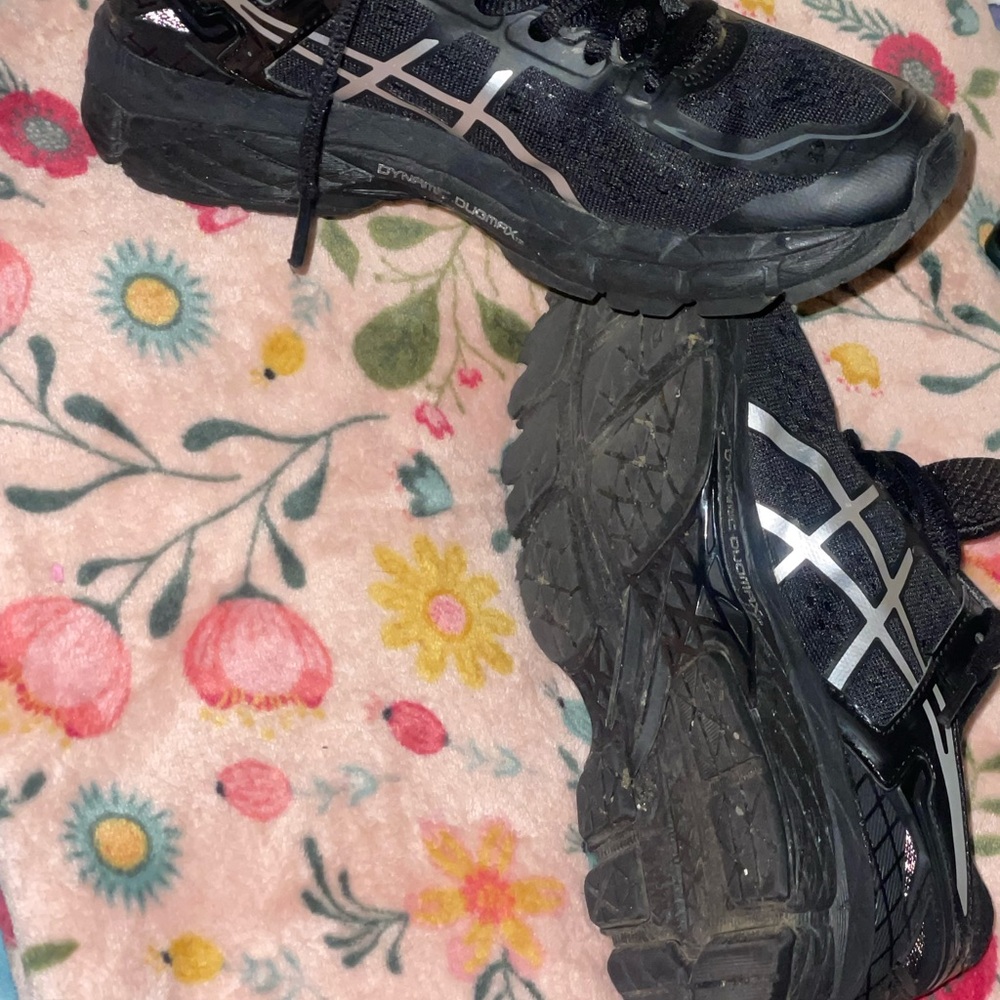 $40 Sneaker Bundle Get ‘Em While It’s - image 2